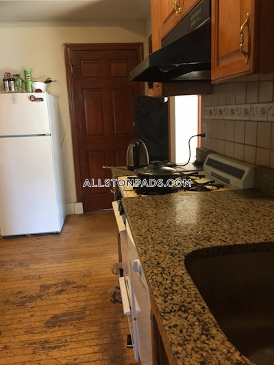 Allston /4 Beds 2 Baths Boston - $4,100 No Fee