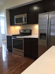 Mission Hill Apartment for rent 4 Bedrooms 2 Baths Boston - $4,600