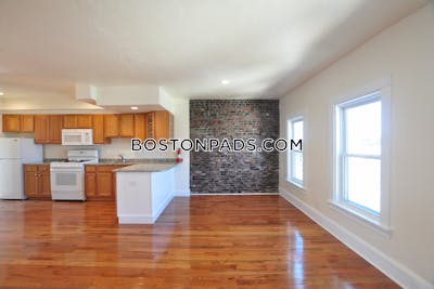 South Boston Renovated 1 bed 1 bath available 6/1 on Grimes St in South Boston!!  Boston - $2,600