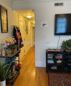 South Boston Renovated 2 Bed 1 bath available NOW on Grimes St in Boston!!  Boston - $3,000