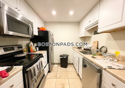 South End Sunny 2 bed 1 bath available Now on Massachusetts Ave. South End! Boston - $3,400