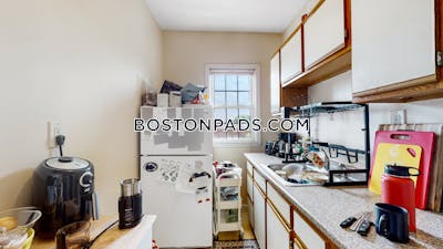 Allston 1 Bed 1 Bath Boston - $2,650