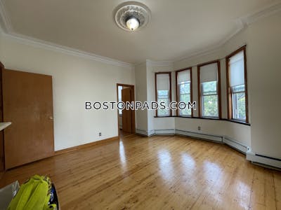 Mission Hill 3 Bedroom in Mission Hill Boston - $4,000