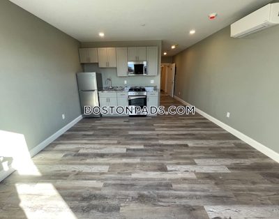 Revere New Construction- 1 Bed 1 bath available NOW on Shirley Ave in Revere! - $1,950