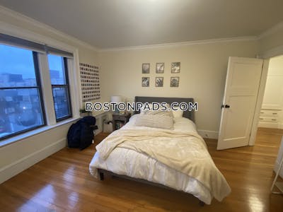 Fenway/kenmore Newly Renovated 3 bed 1 bath available NOW on Park Dr in Boston!  Boston - $4,800