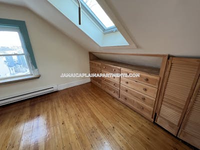 Jamaica Plain Apartment for rent 5 Bedrooms 2 Baths Boston - $4,200