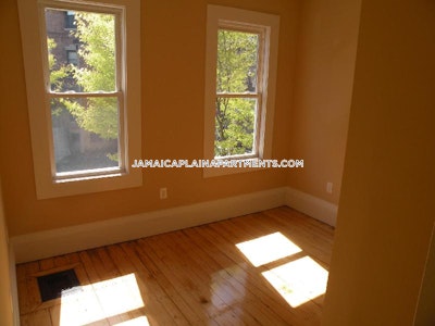 Jamaica Plain Apartment for rent 3 Bedrooms 1 Bath Boston - $3,695 50% Fee