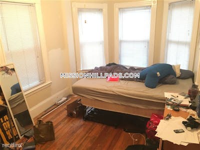 Mission Hill Apartment for rent 4 Bedrooms 1 Bath Boston - $4,850