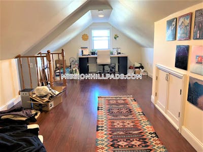 Mission Hill Apartment for rent 5 Bedrooms 2 Baths Boston - $5,950