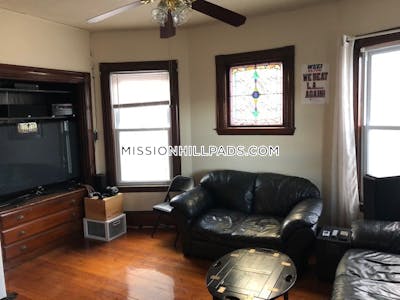 Mission Hill Apartment for rent 4 Bedrooms 1 Bath Boston - $4,850