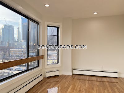 North End Apartment on Hanover St Boston - $5,200