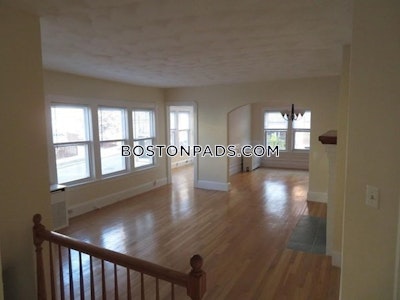 Brookline Lovely 3 Beds 1.5 Baths  Beaconsfield - $4,150