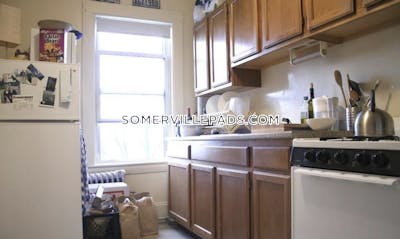 Somerville Great 1 bed 1 bath available 6/1 on Summer St in Somerville!  Spring Hill - $2,200