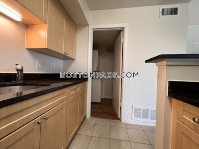 Quincy 1 Bed 1 Bath  South Quincy - $2,195