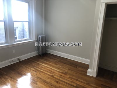 Allston Deal Alert! Spacious Studio 2 Bath apartment in Comm Ave Boston - $3,100