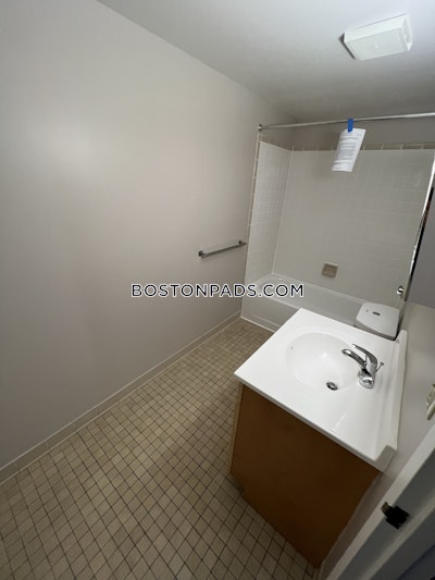 Chelsea Apartment for rent 2 Bedrooms 2 Baths - $2,600